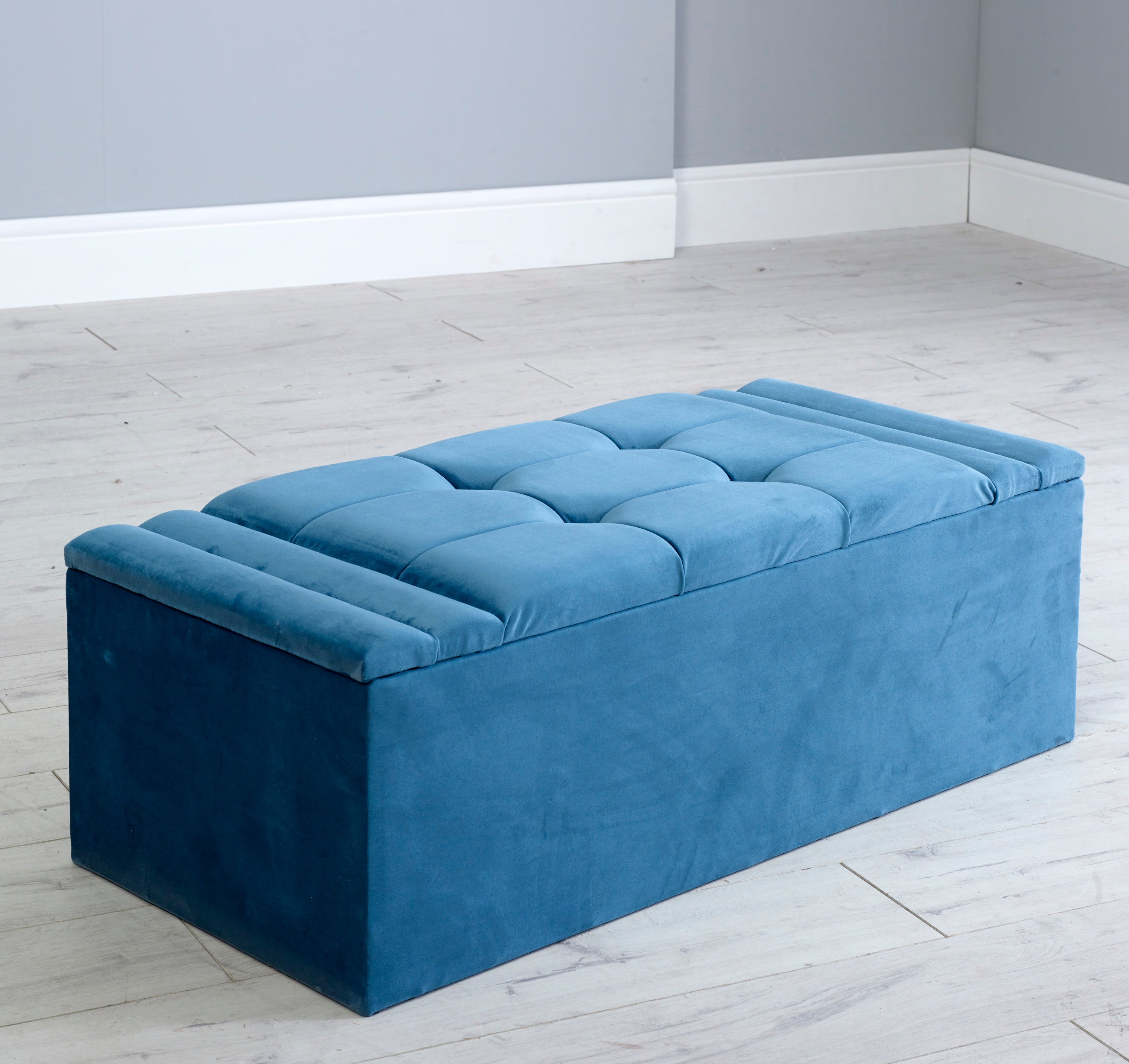 Charlee Gas Lift Ottoman Blanket Storage Box