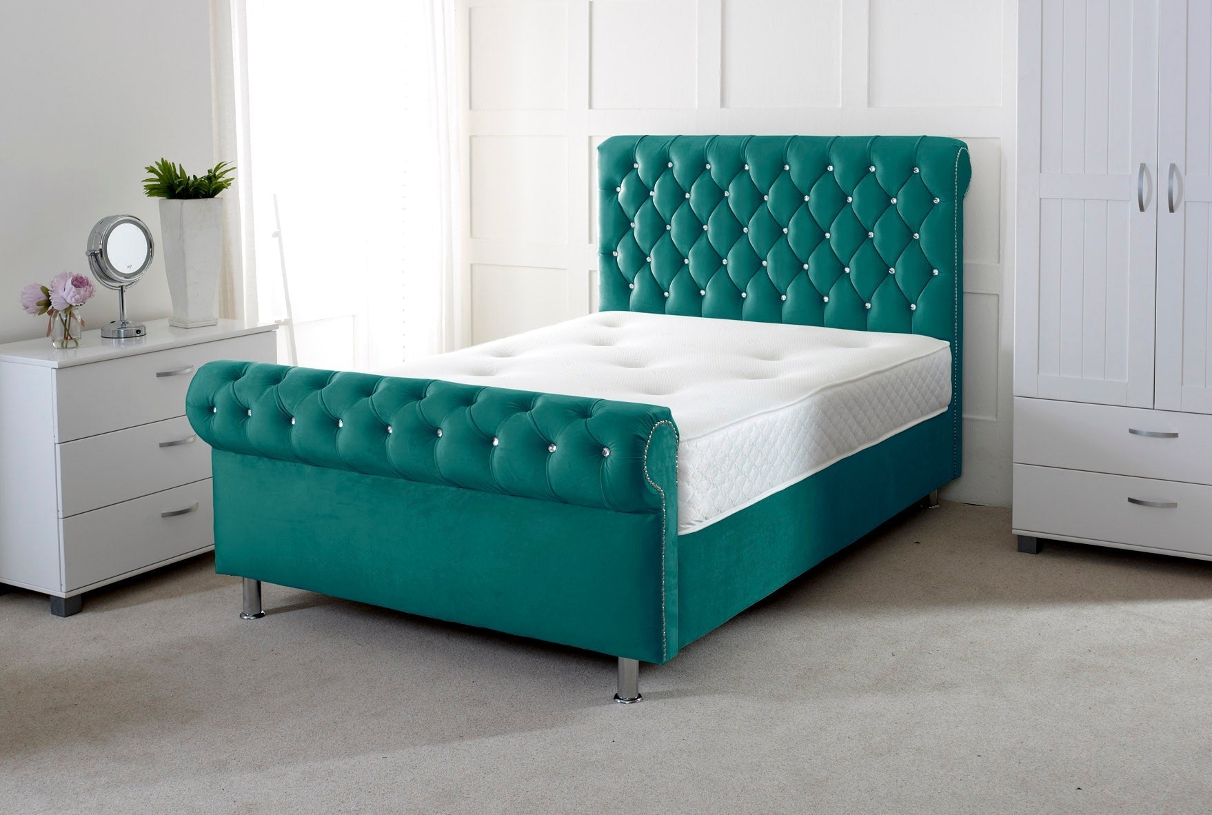 Chesterfield Sleigh Scroll Bed  Elegant Bedroom Design