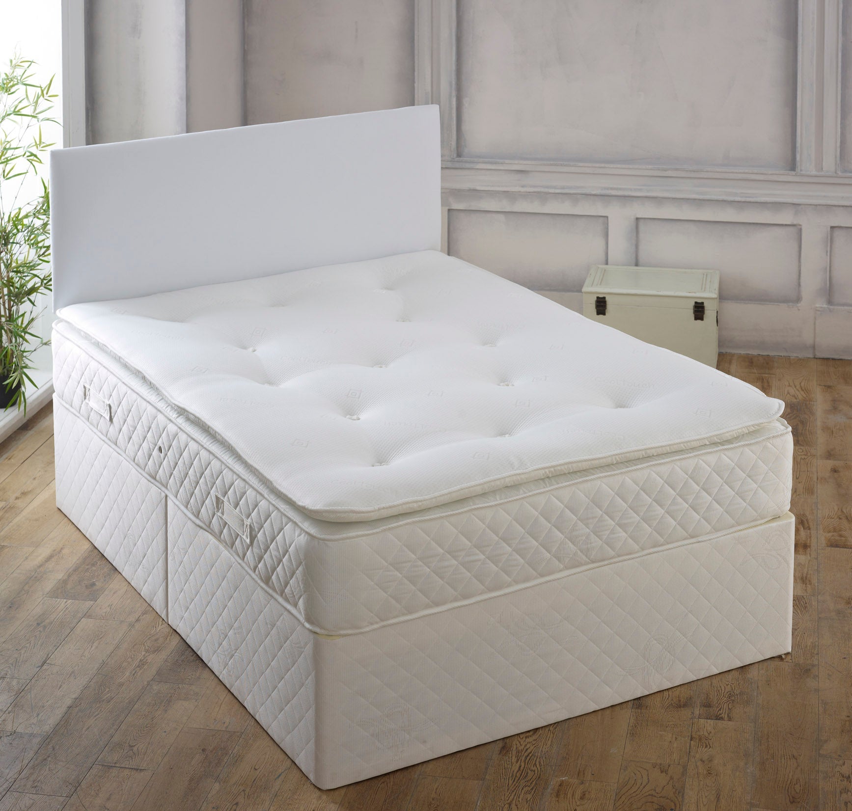Pillowtop Divan Bed Set With Pocket Memory Mattress And Headboard